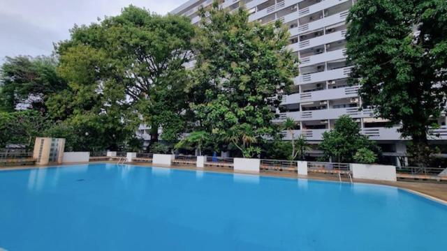 Pangsapuri 250 Metre Stroll To Walking Street - Yensabai Condotel *